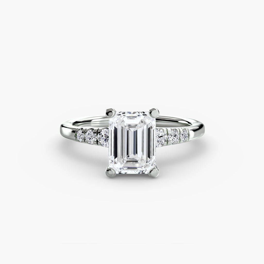 Auriona Solitaire Ring – Round Cut