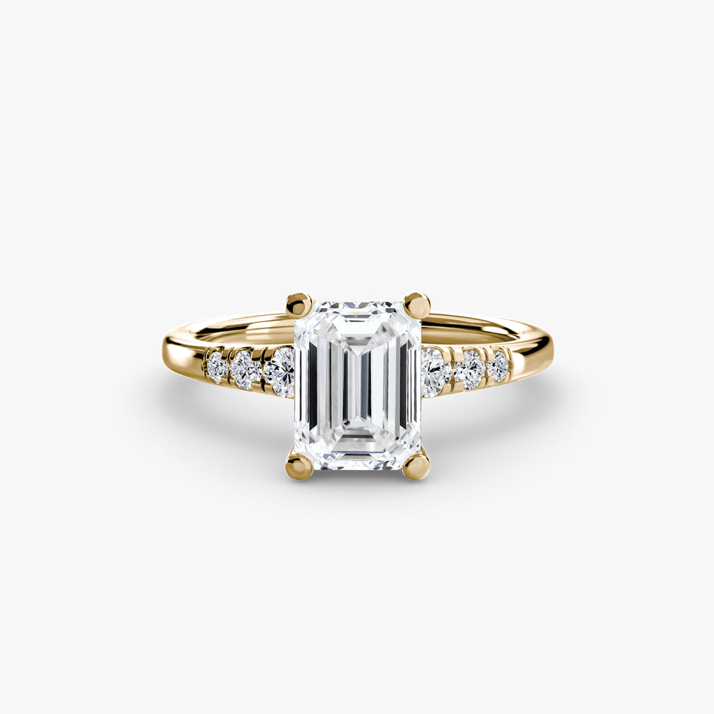 Auriona Solitaire Ring – Round Cut