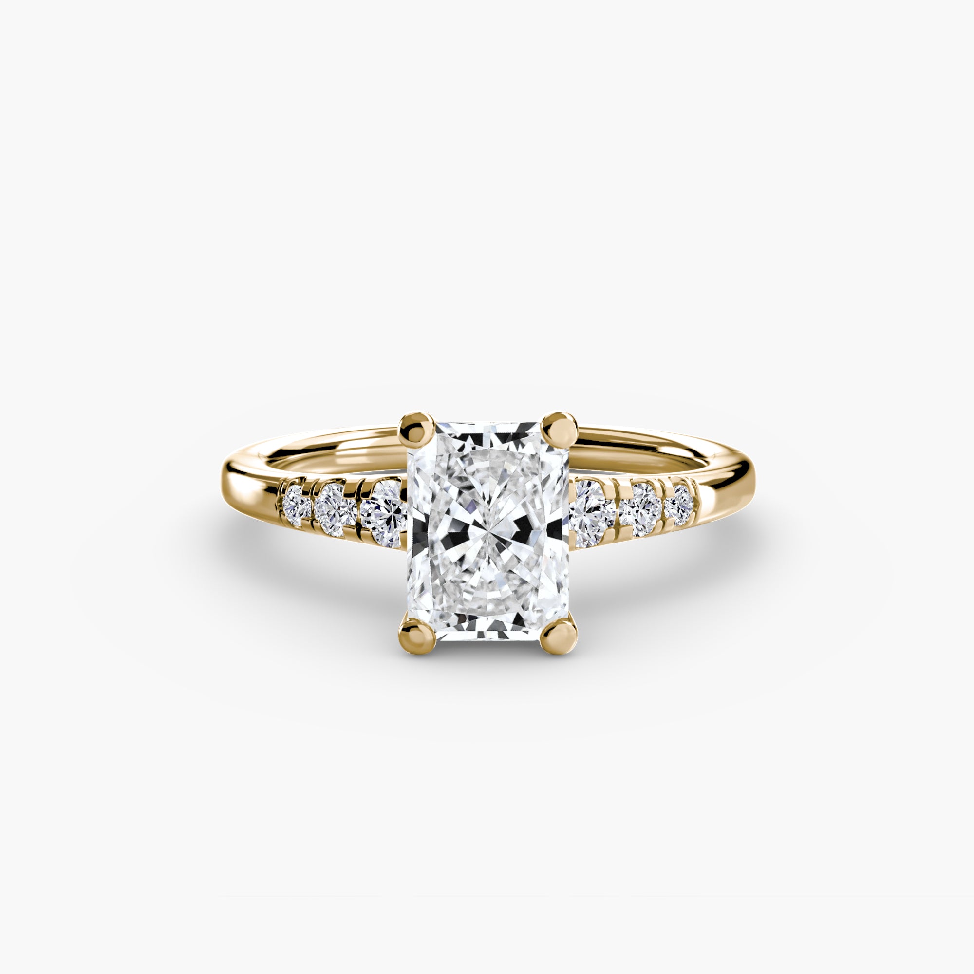 Auriona Solitaire Ring – Round Cut